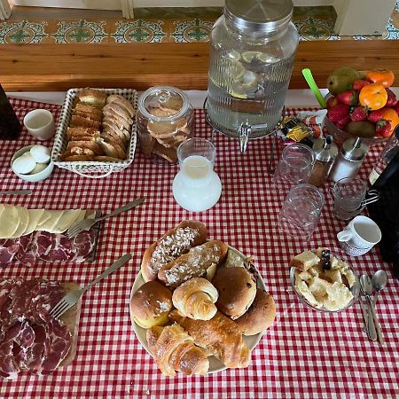 B&B Margherita Montefalco Esterno foto